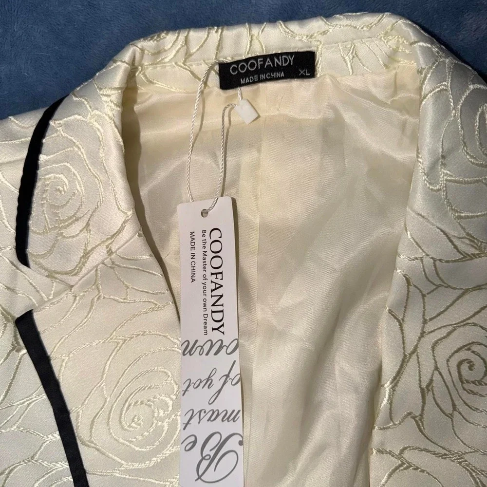 COOFANDY cream rose pattern blazer with black trim